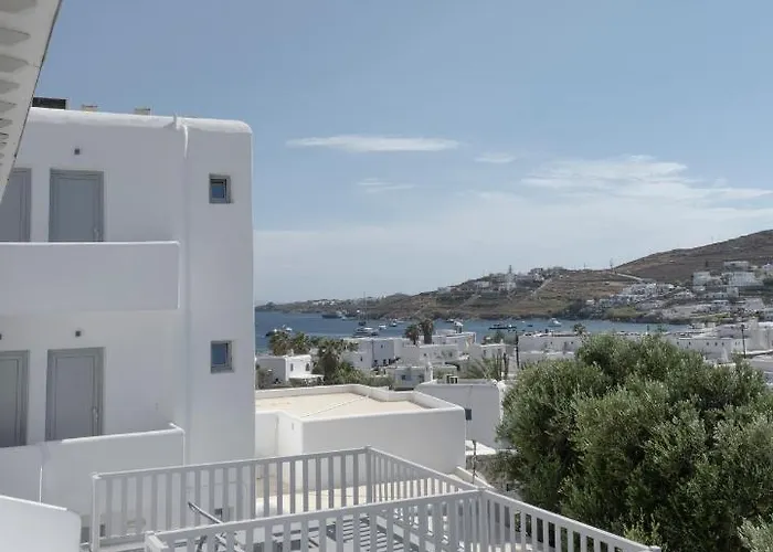 Mykonos Essence Adults Only מלון אורנוס