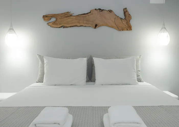 Mykonos Essence Adults Only 4* אורנוס