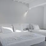 מלון Mykonos Essence Adults Only אורנוס