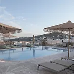 Mykonos Essence Adults Only מלון