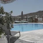 Mykonos Essence Adults Only מלון אורנוס